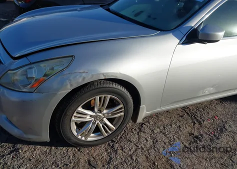 2011 Infiniti G37X z USA, uszkodzony, nr VIN JN1CV6AR8BM354264